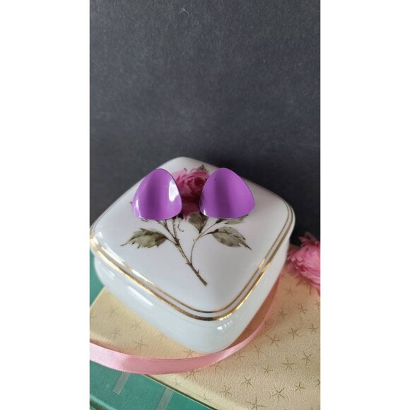 1980s Purple Wavy Earrings - Picture 1 of 10